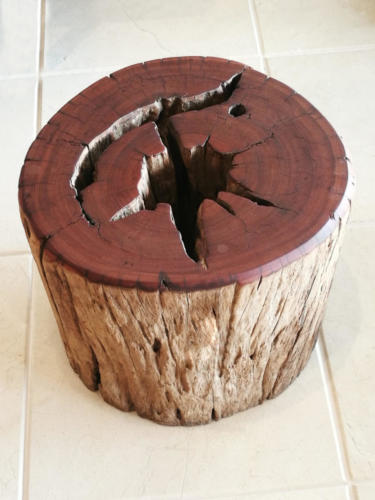 Hocker aus Rosenholz