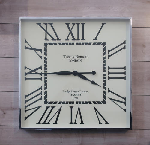 Wanduhr / quardratisch