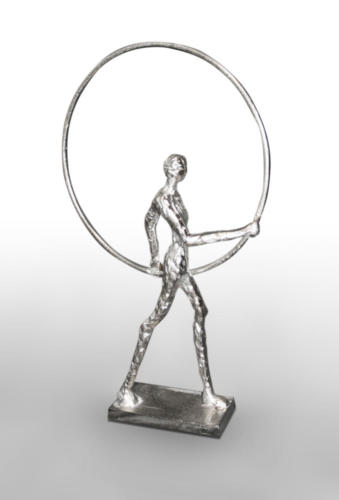 Skulptur "Figur mit Ring"